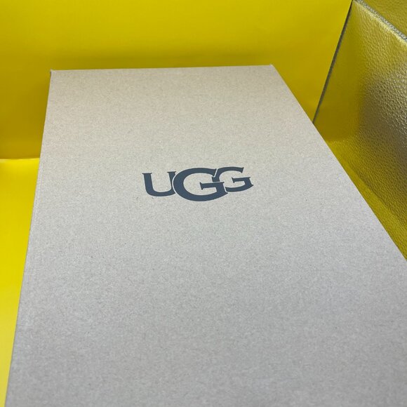 UGGS WOMEN GOLDENSTAR SUEDE CLOGS (9.5) - Picture 12 of 13